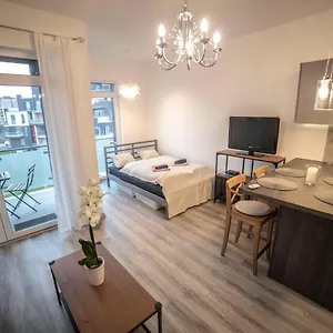 verificați disponibilitatea
