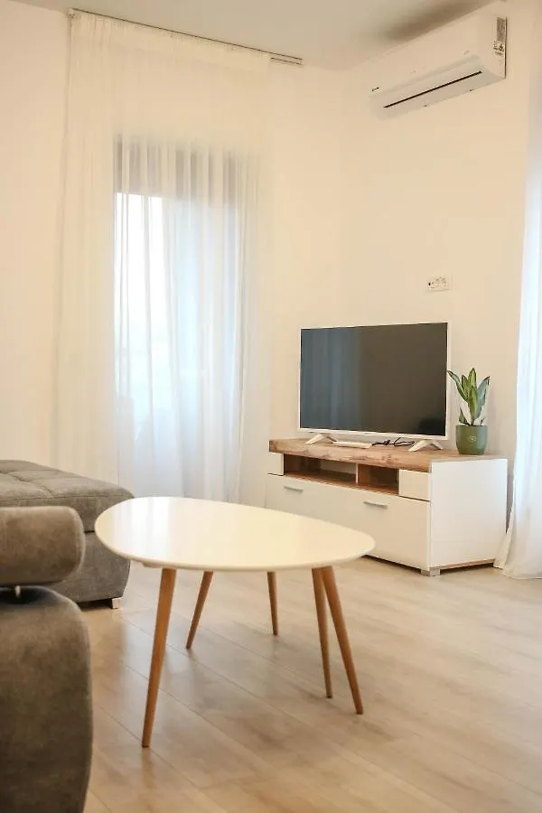 Апартаменты The Next Door Apartaments Бухарест